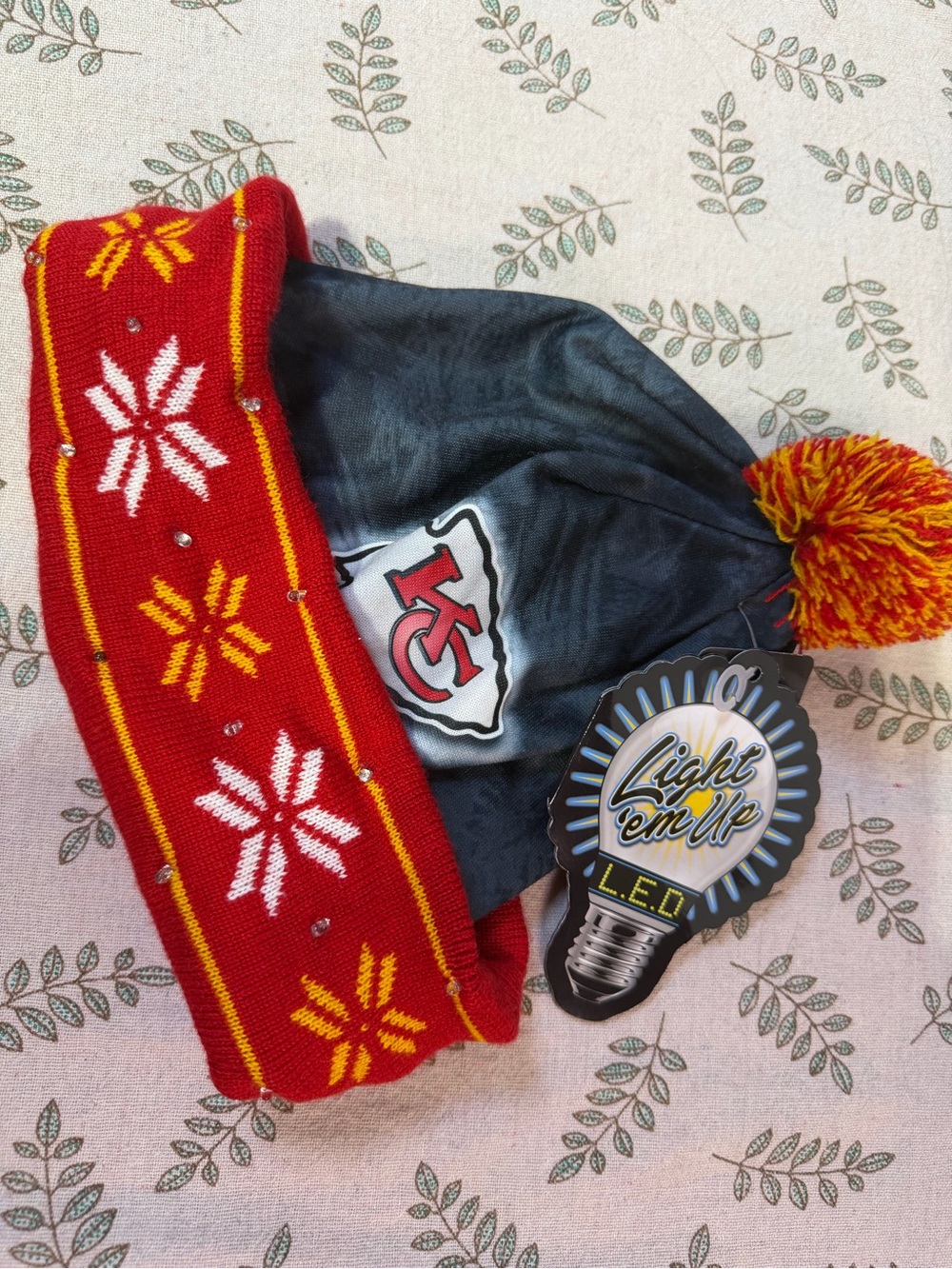 Kansas City Chiefs Red & Gold LED Pom Knit Beanie